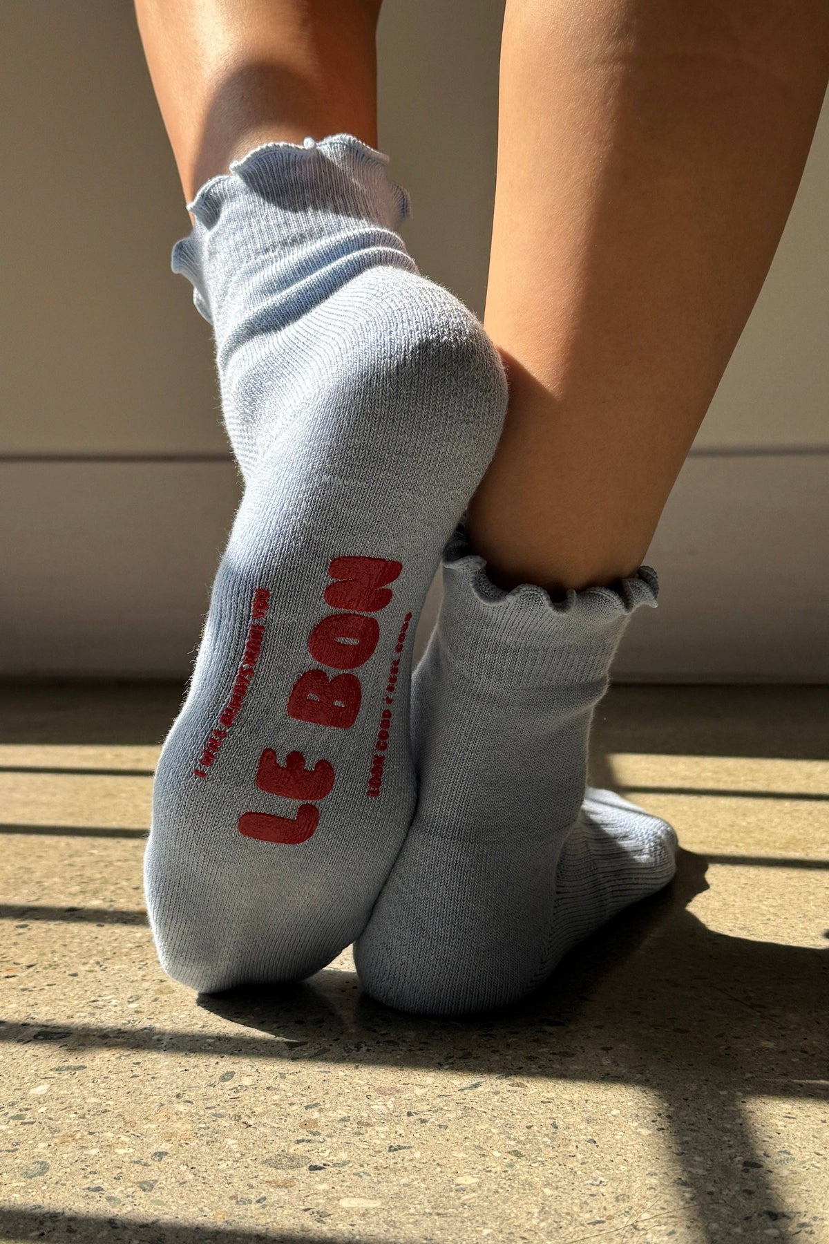 Ruffled Hugger Crew Socks | Vintage Pink + Black