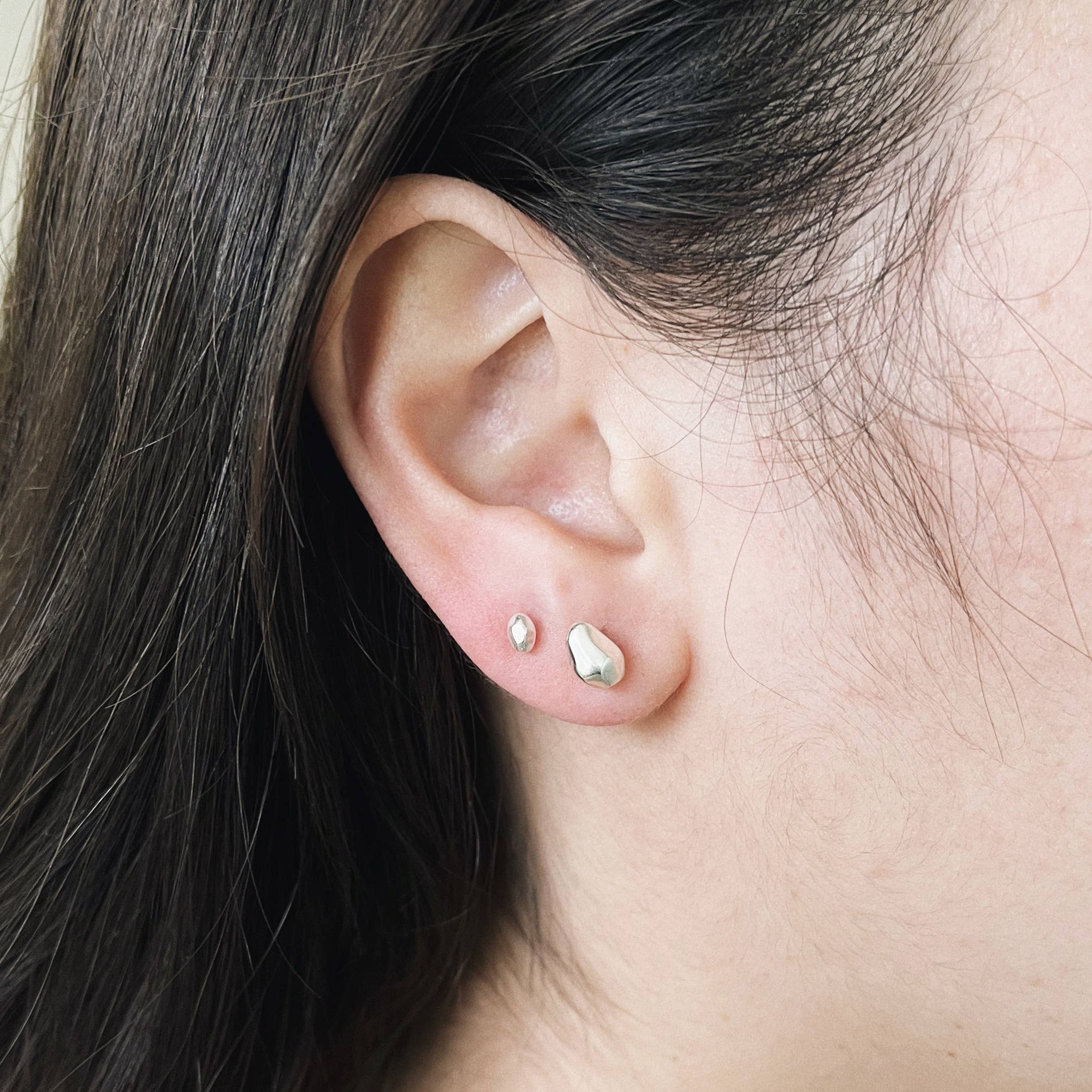 Pebble Studs: Sterling Silver