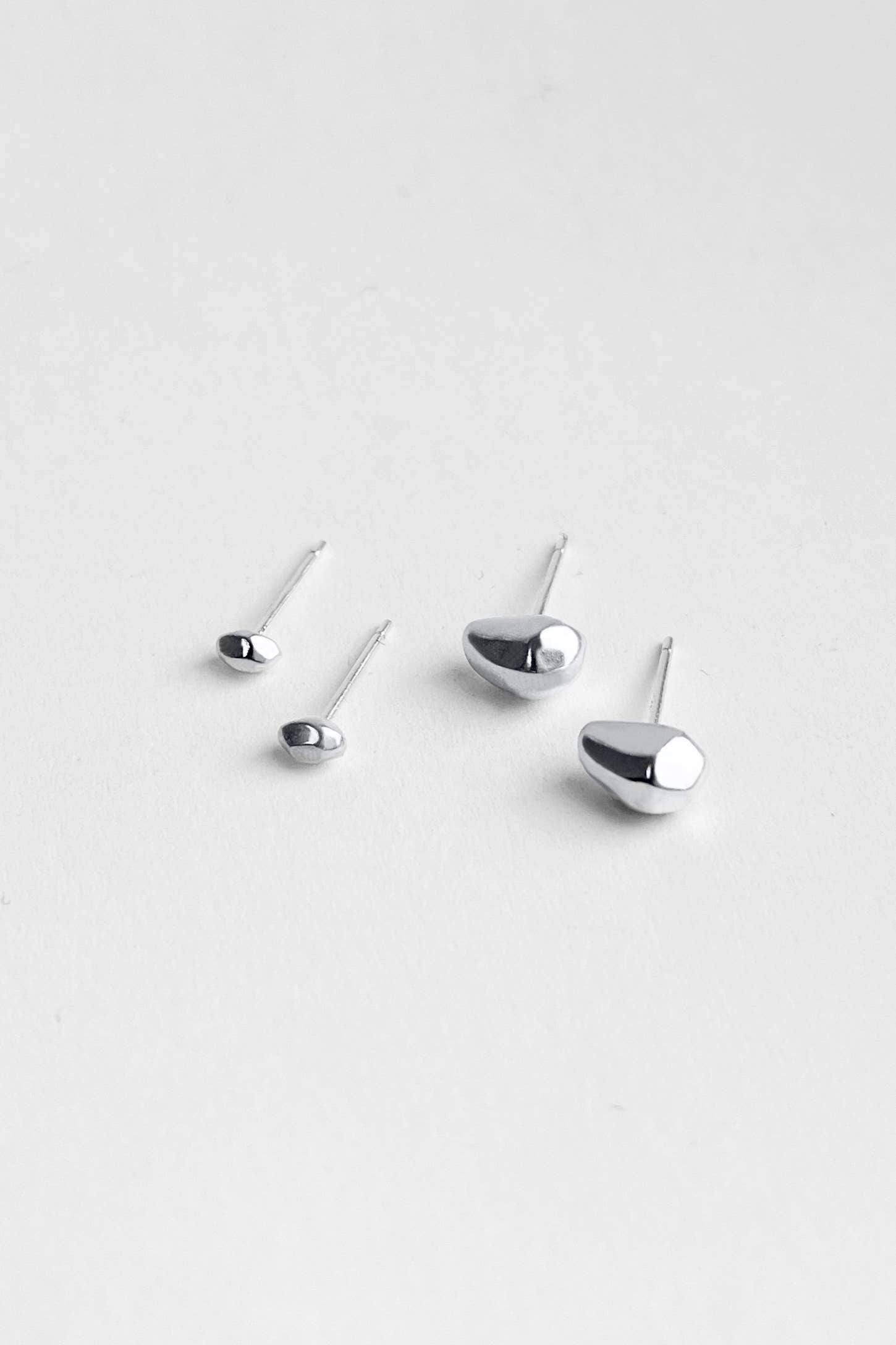 Pebble Studs: Sterling Silver