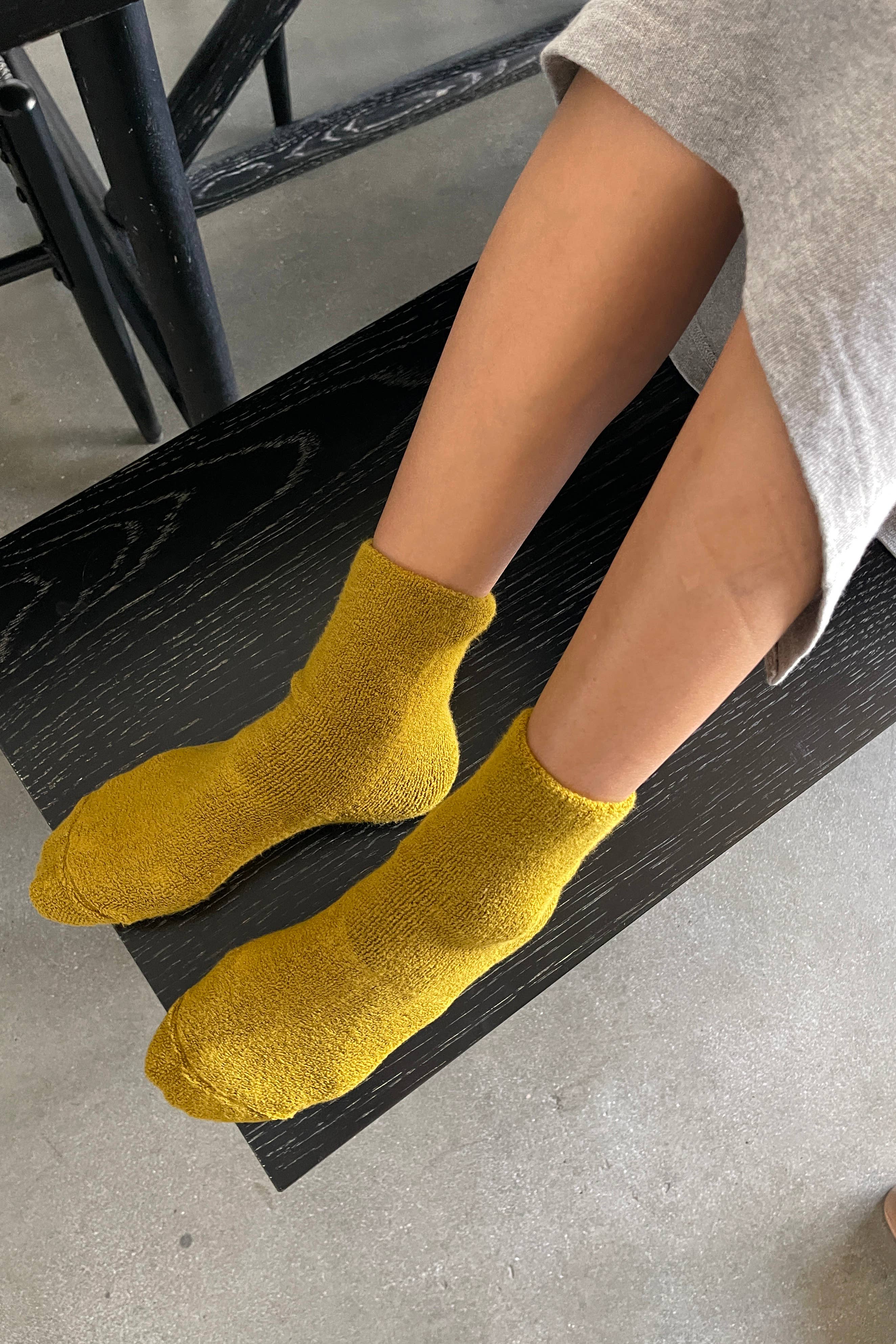 Cloud Socks: Green Olive