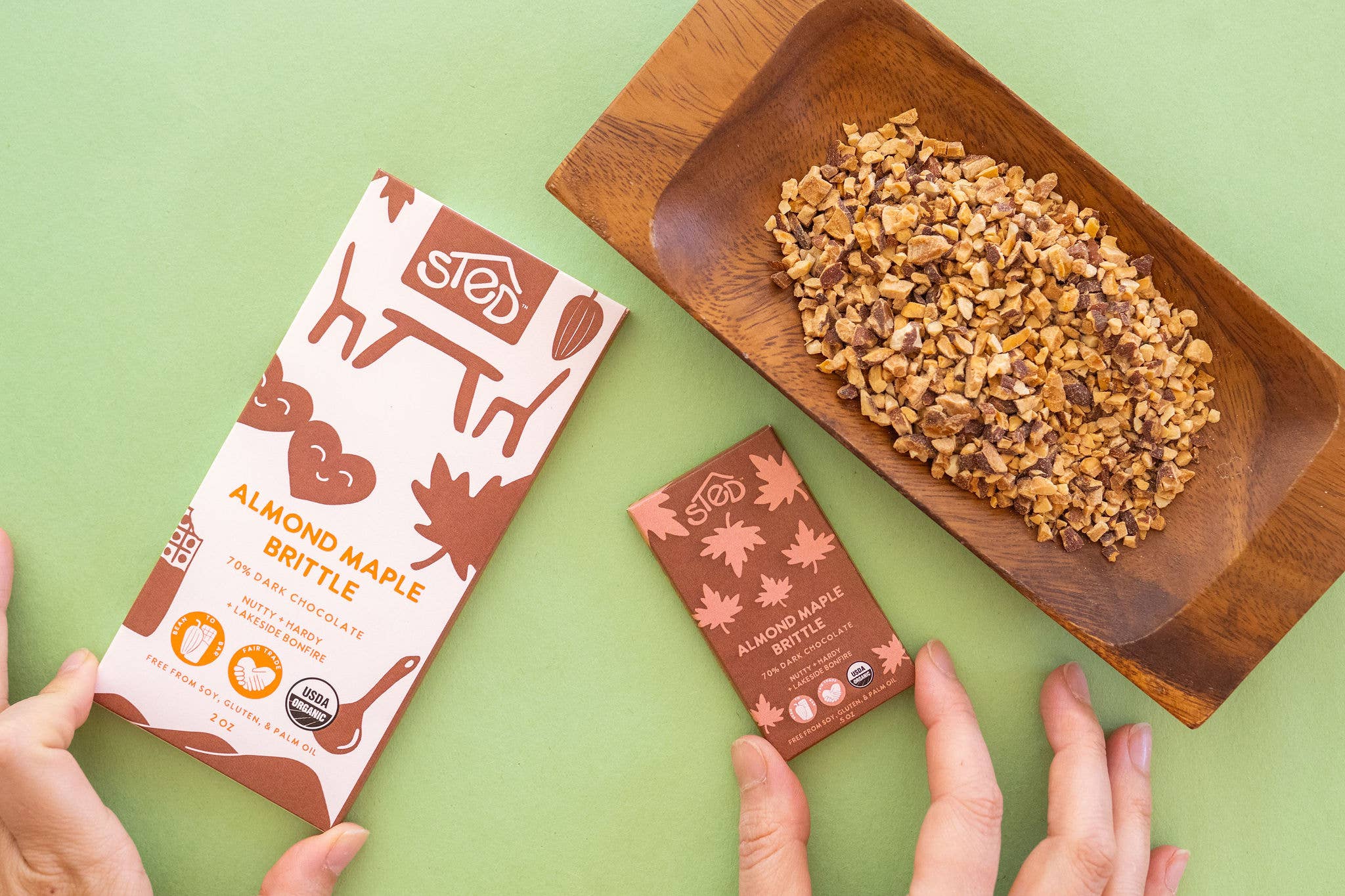 Mini Almond Maple Brittle Chocolate Bar