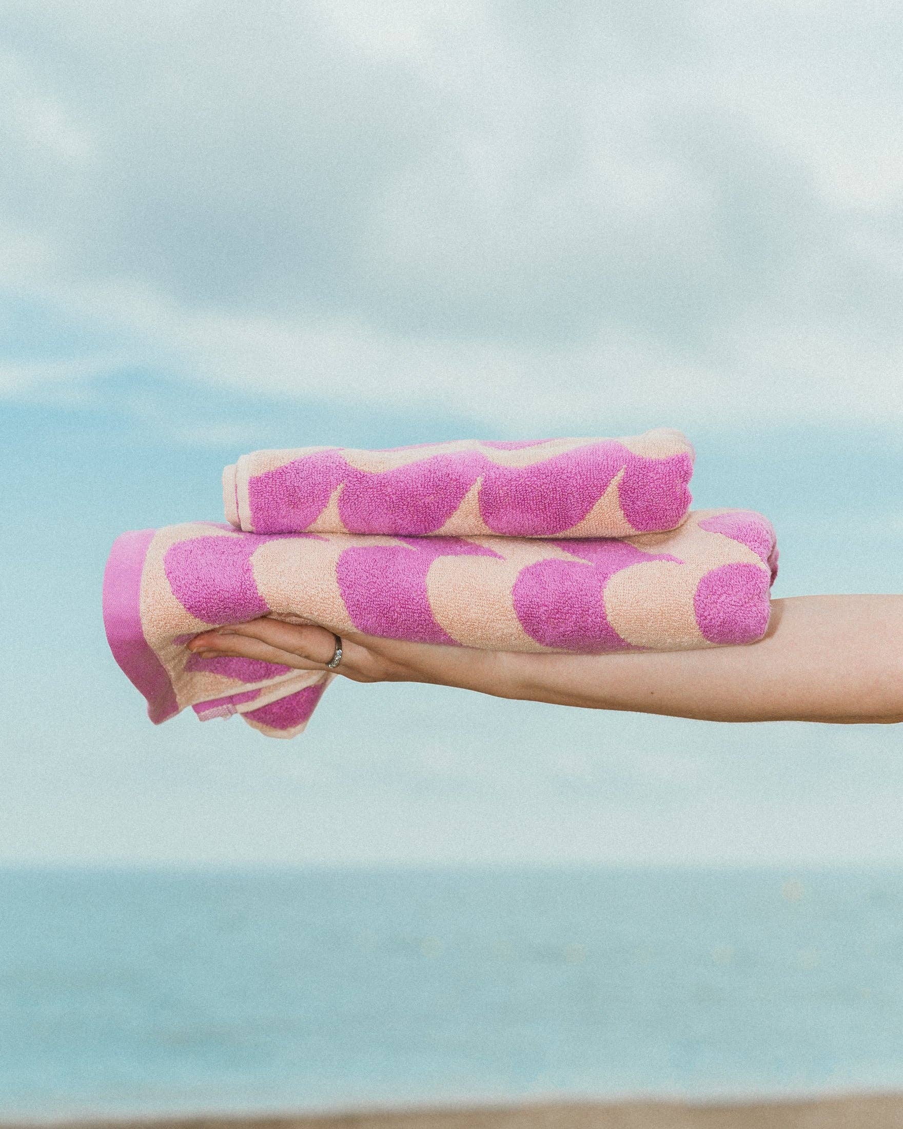 Brisa Towel: Hand Towel
