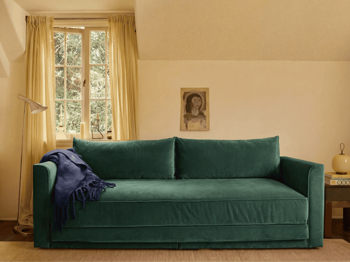 The Eclipse Sleeper Sofa | 90" | Recycled Velvet