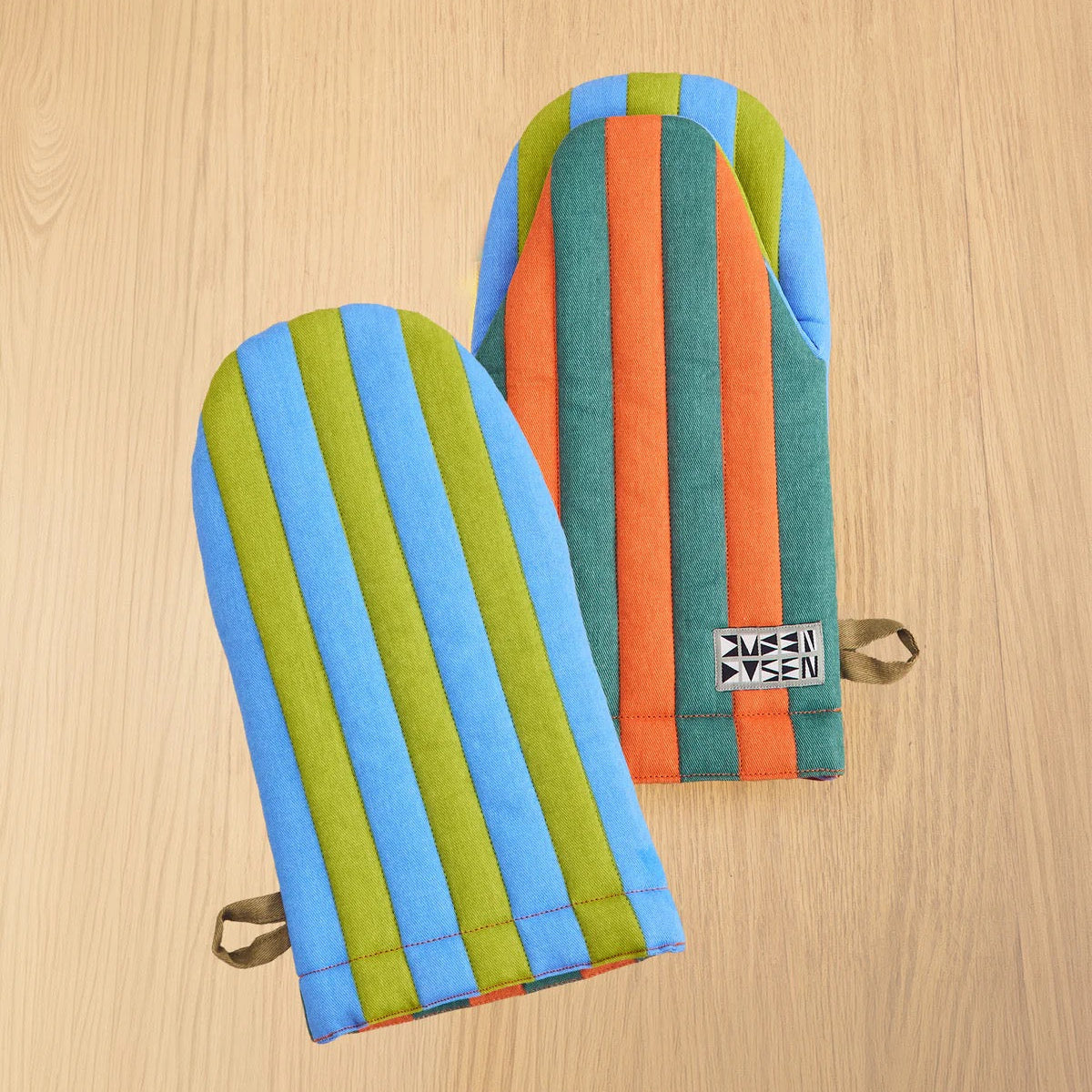 Striped Oven Mitt | Grasshopper