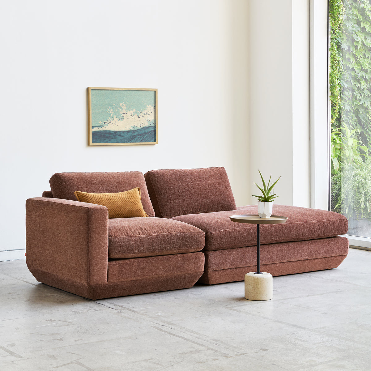Podium Modular 2PC Lounge | Right