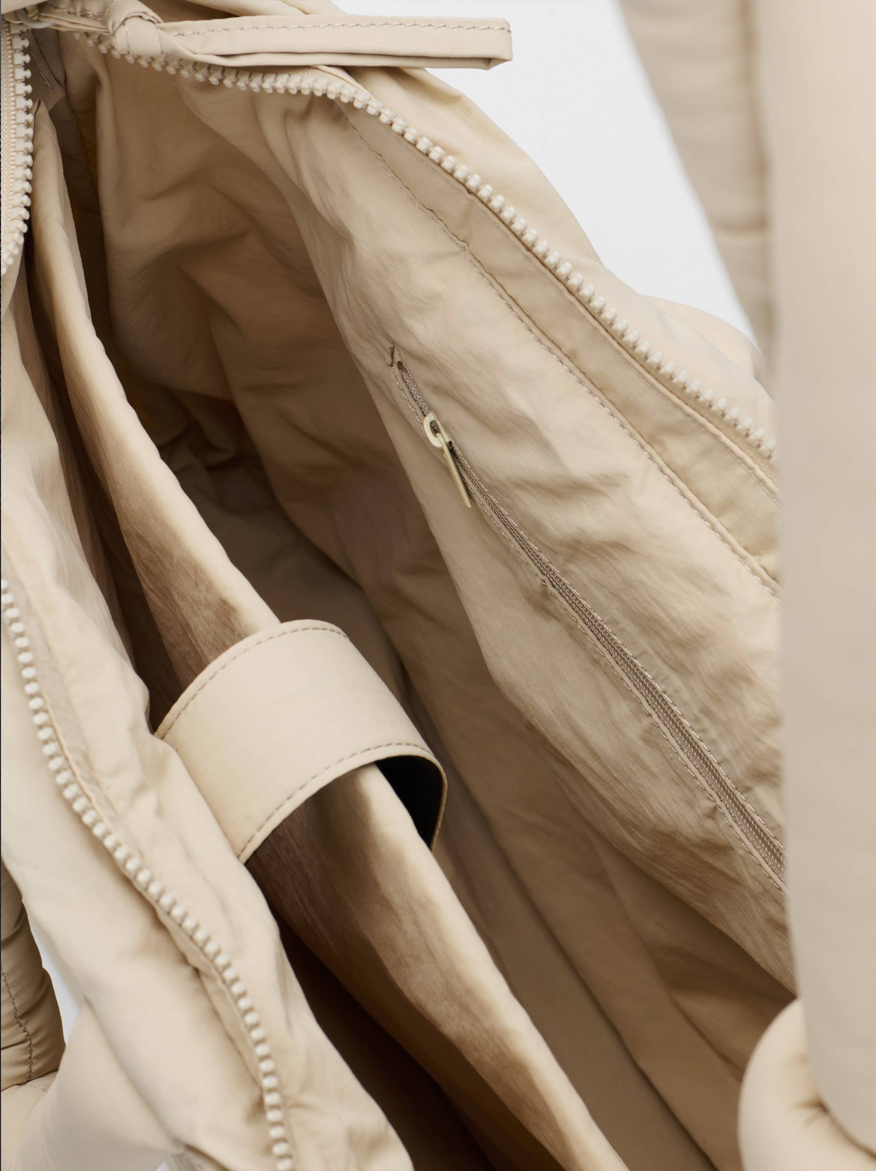 Ona Pro Soft Bag : Coral