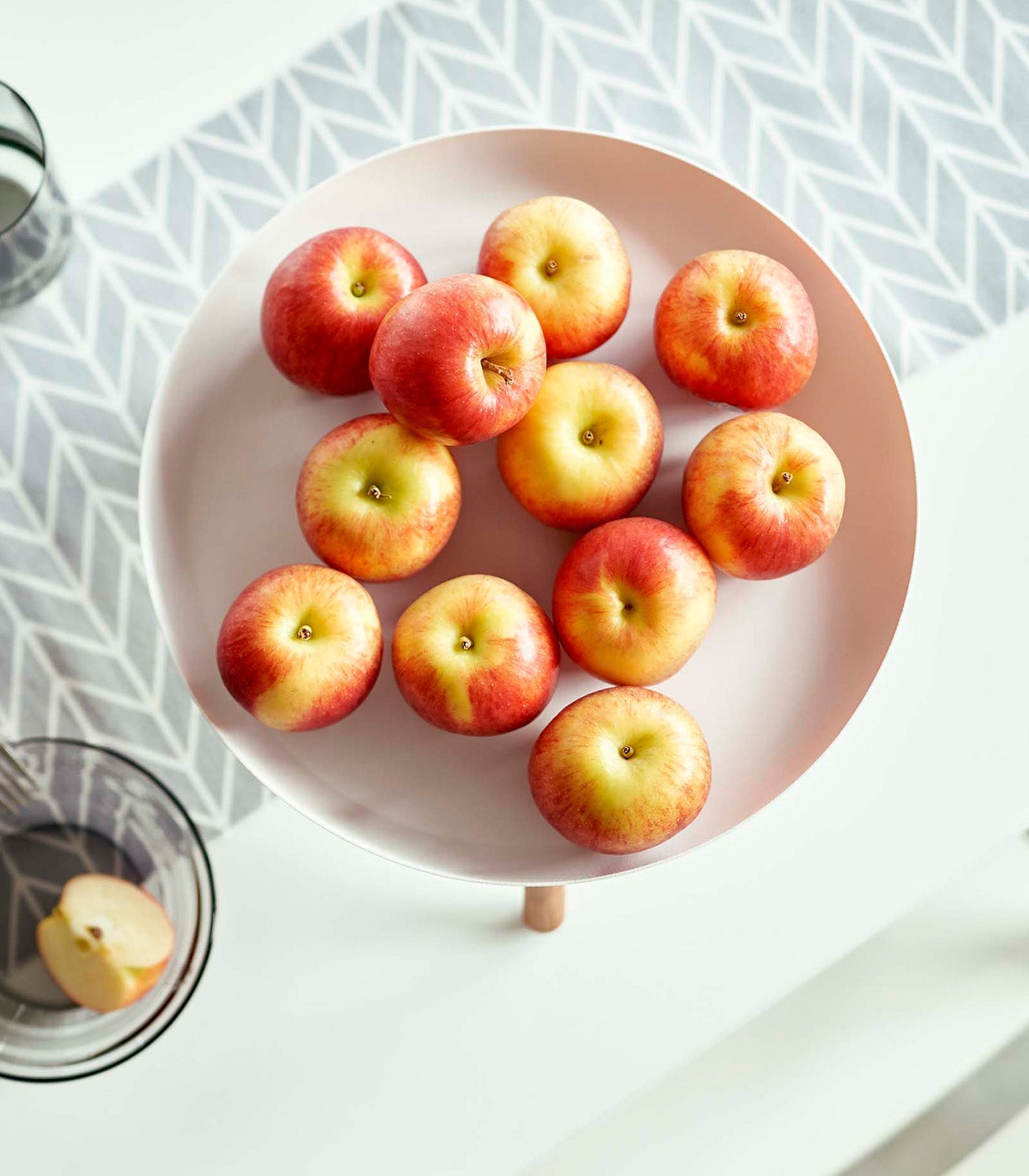 Countertop Pedestal Tray