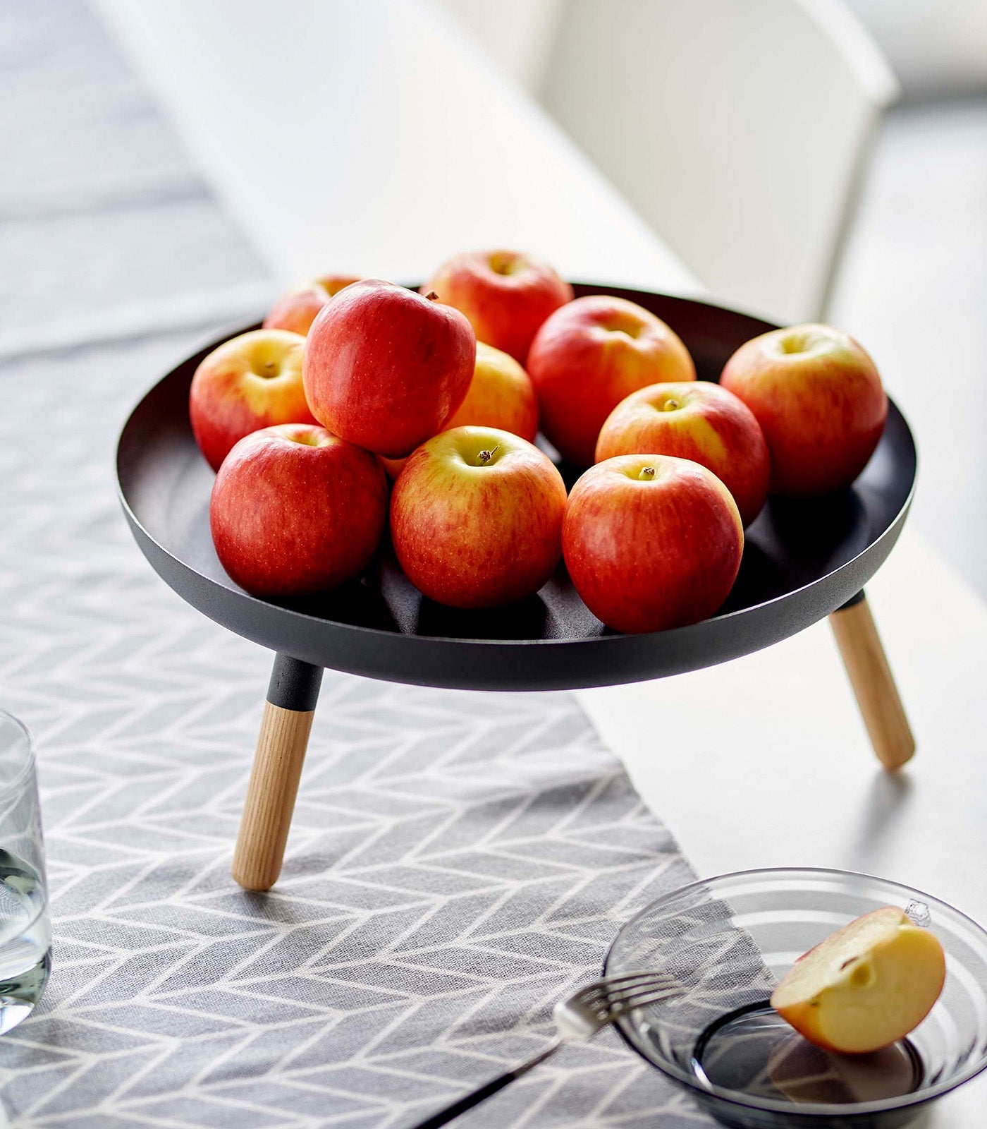 Countertop Pedestal Tray