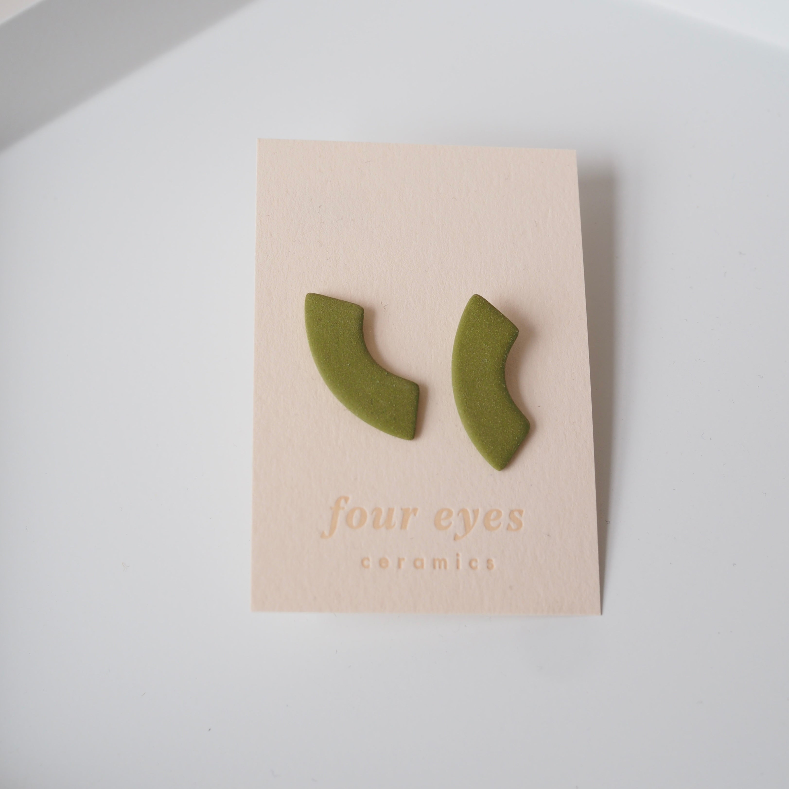 Curve Earrings Sage