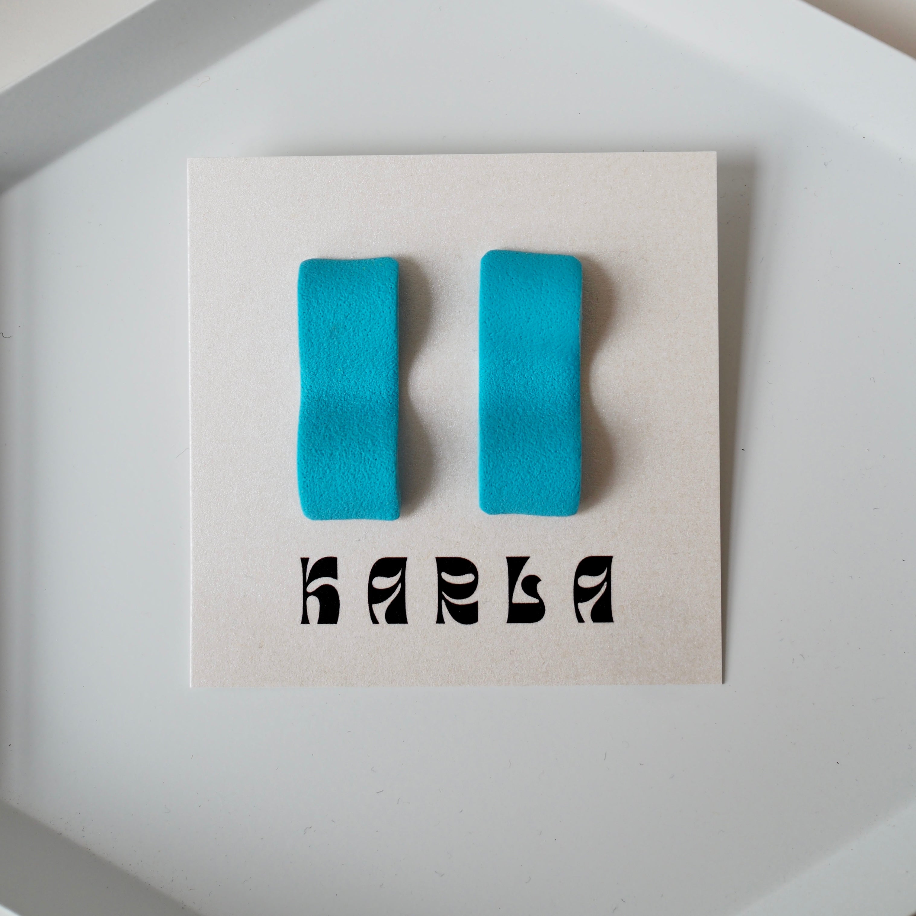 Wavy Studs