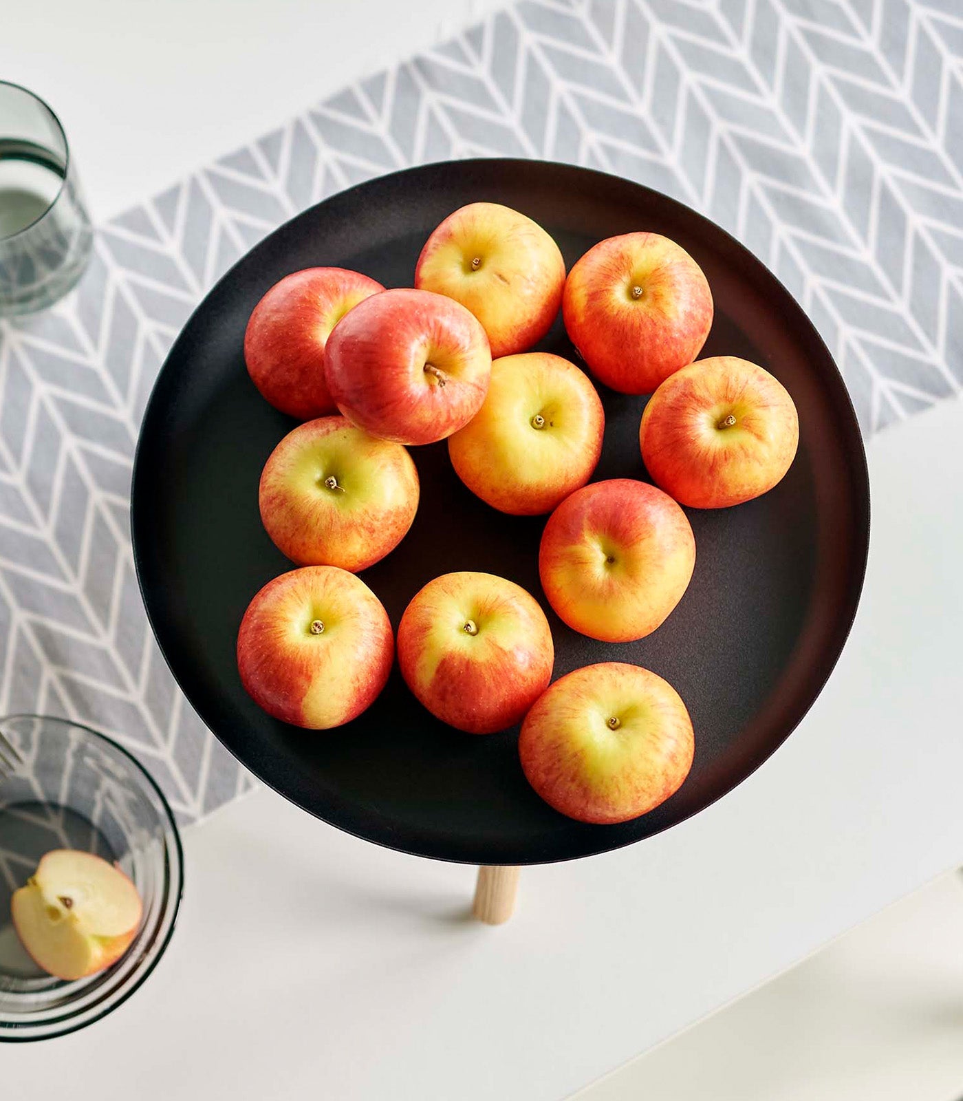 Countertop Pedestal Tray