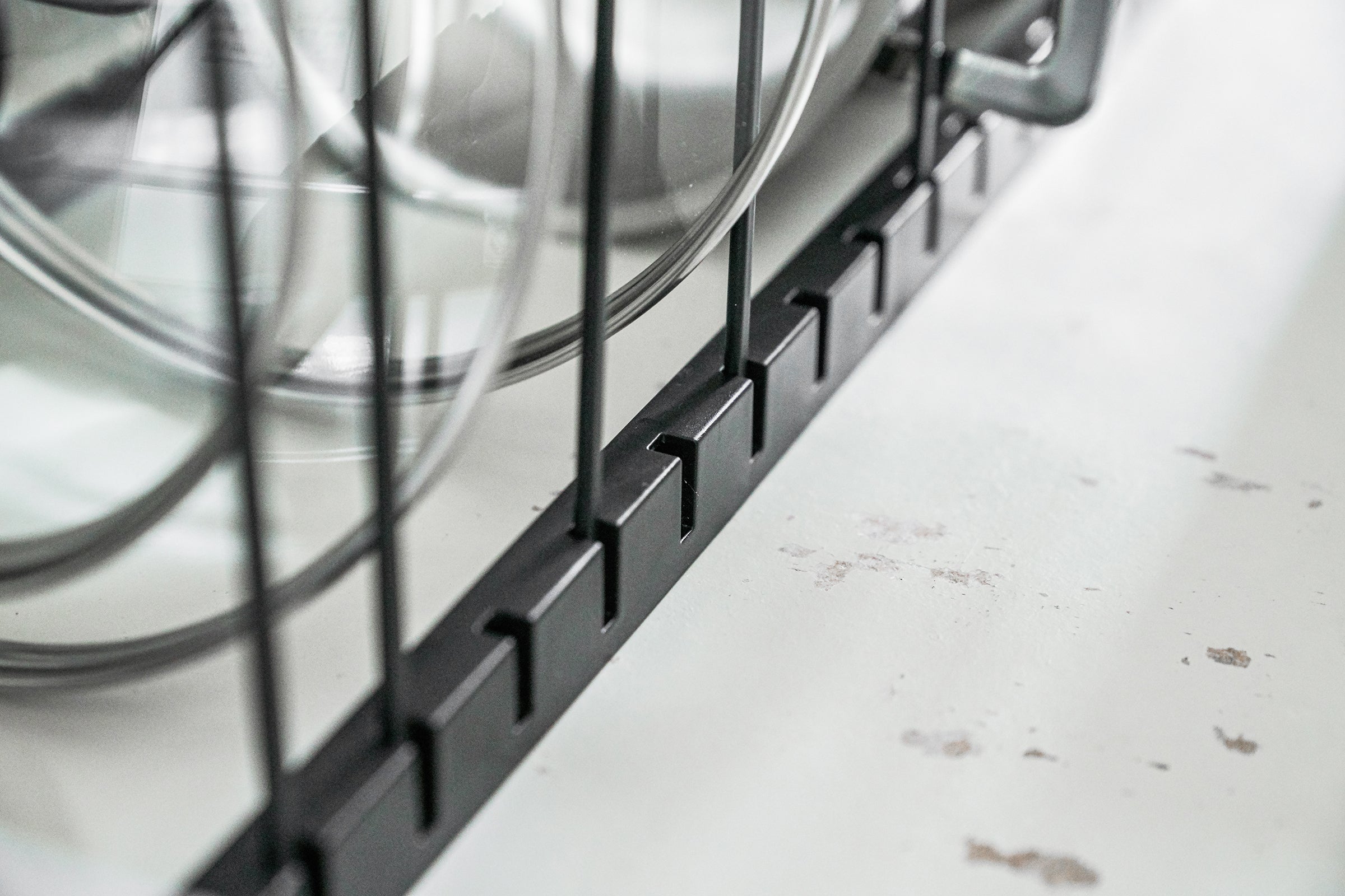 Adjustable Pot Lid Organizer