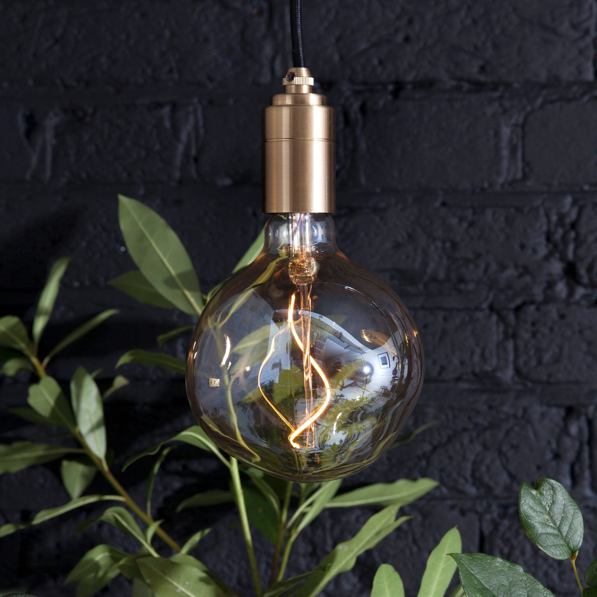 Voronoi I Plug-In Pendant in Brass