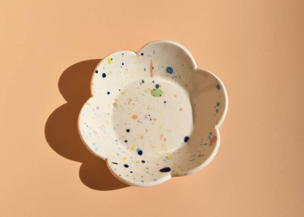 Splatter Daisy Dish