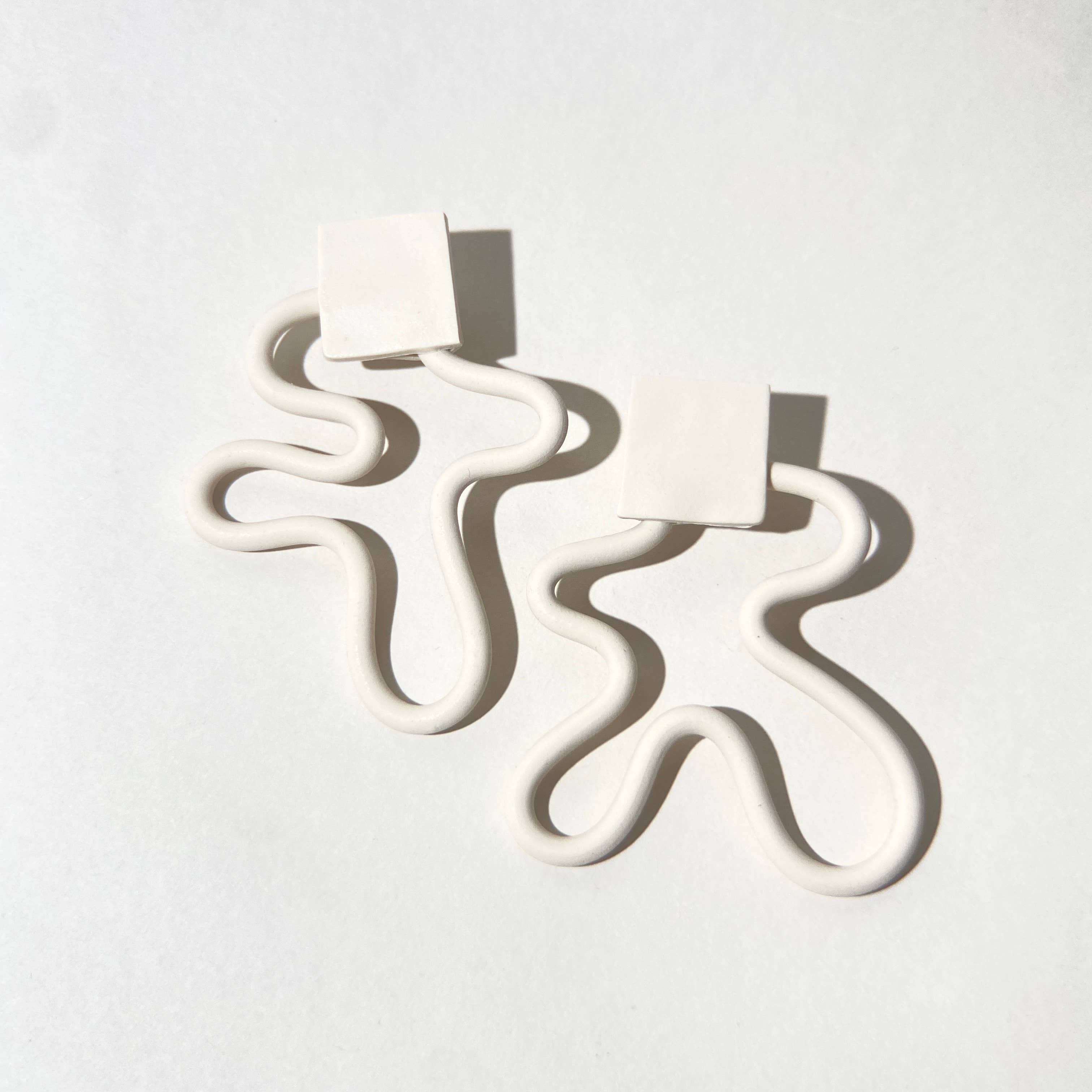 Mini Medusa’s Cream Earrings