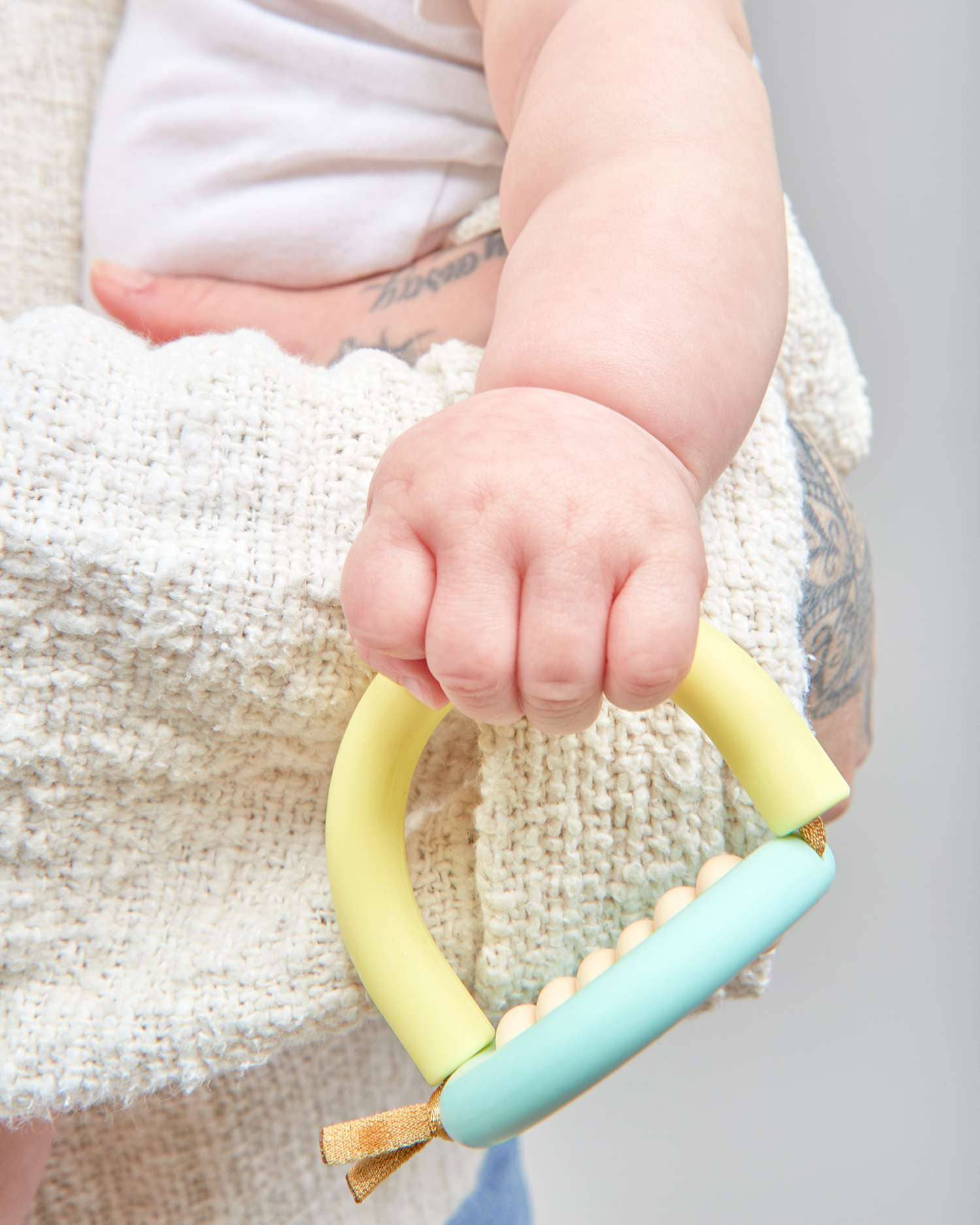 Dewdrop Orbit Teether