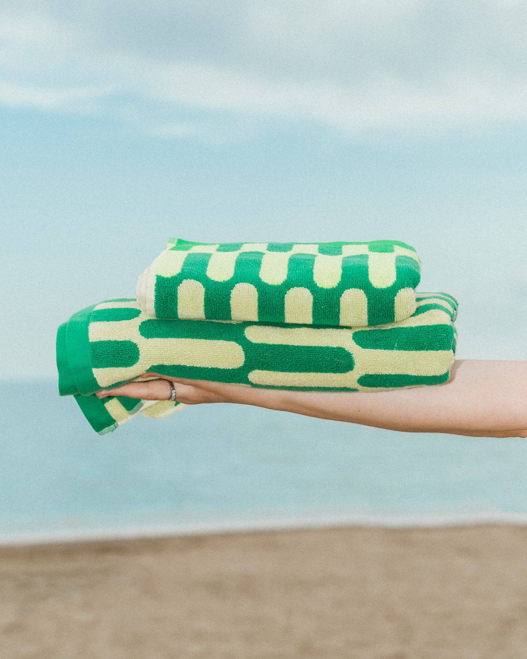 Paseo Towel: Hand Towel