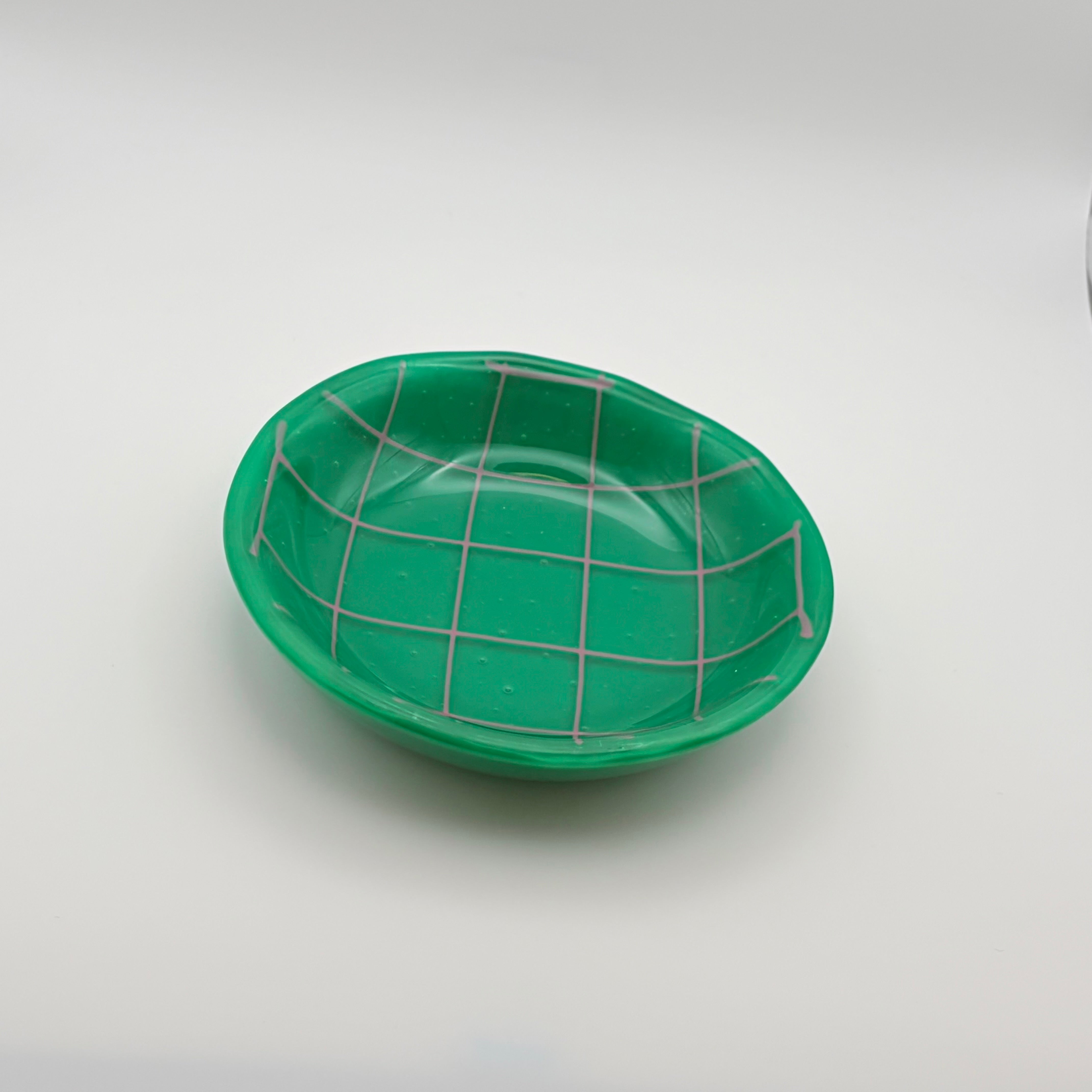 Medium Round Glass Dish | Green Grid
