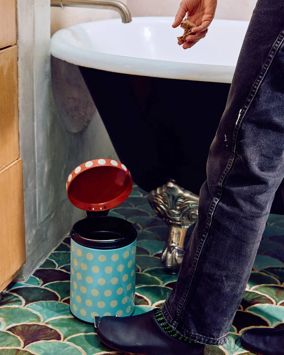 Pedal Trash Bin | Pearl Dot