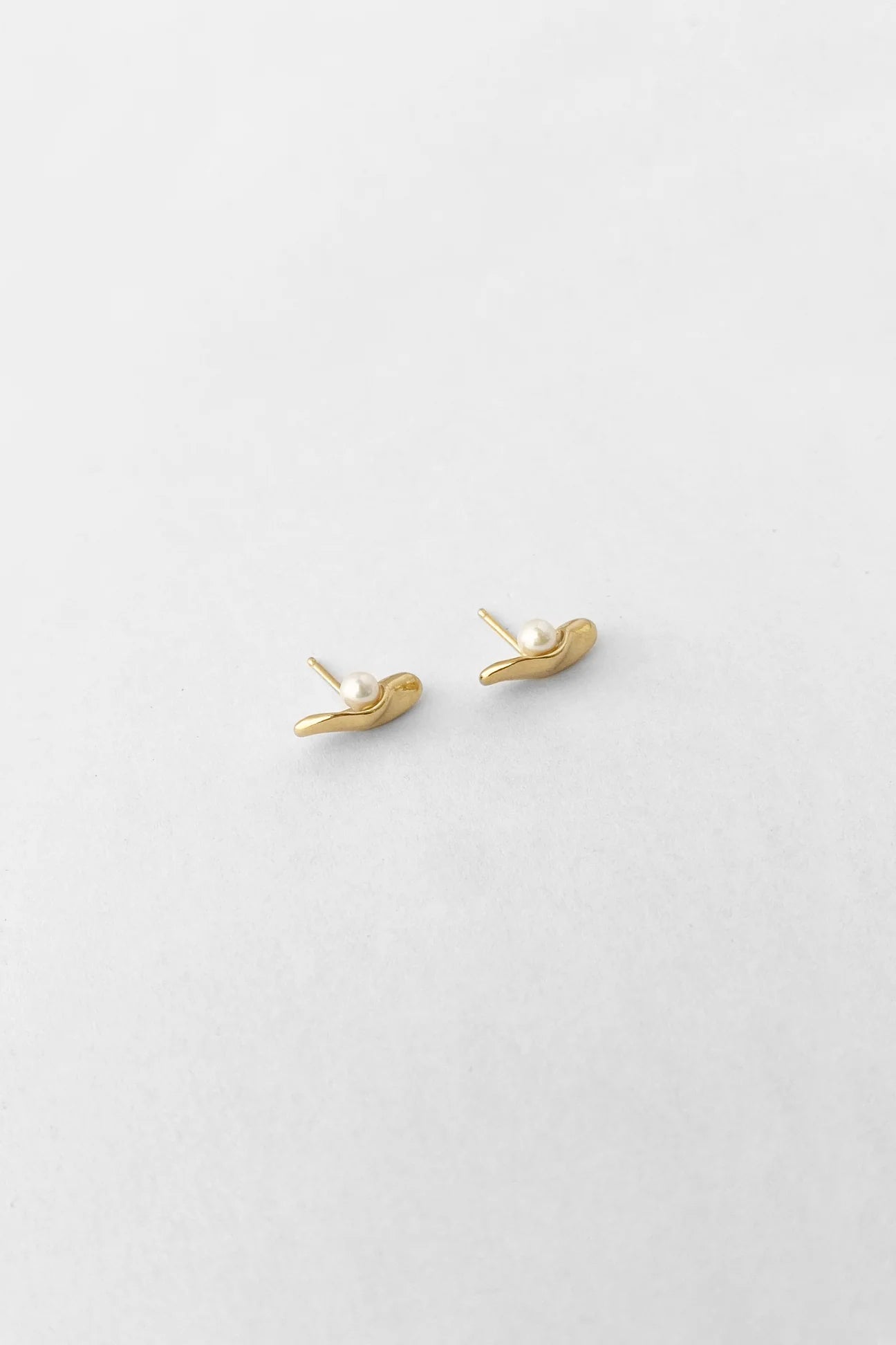 Hidden Stud: Gold Vermeil