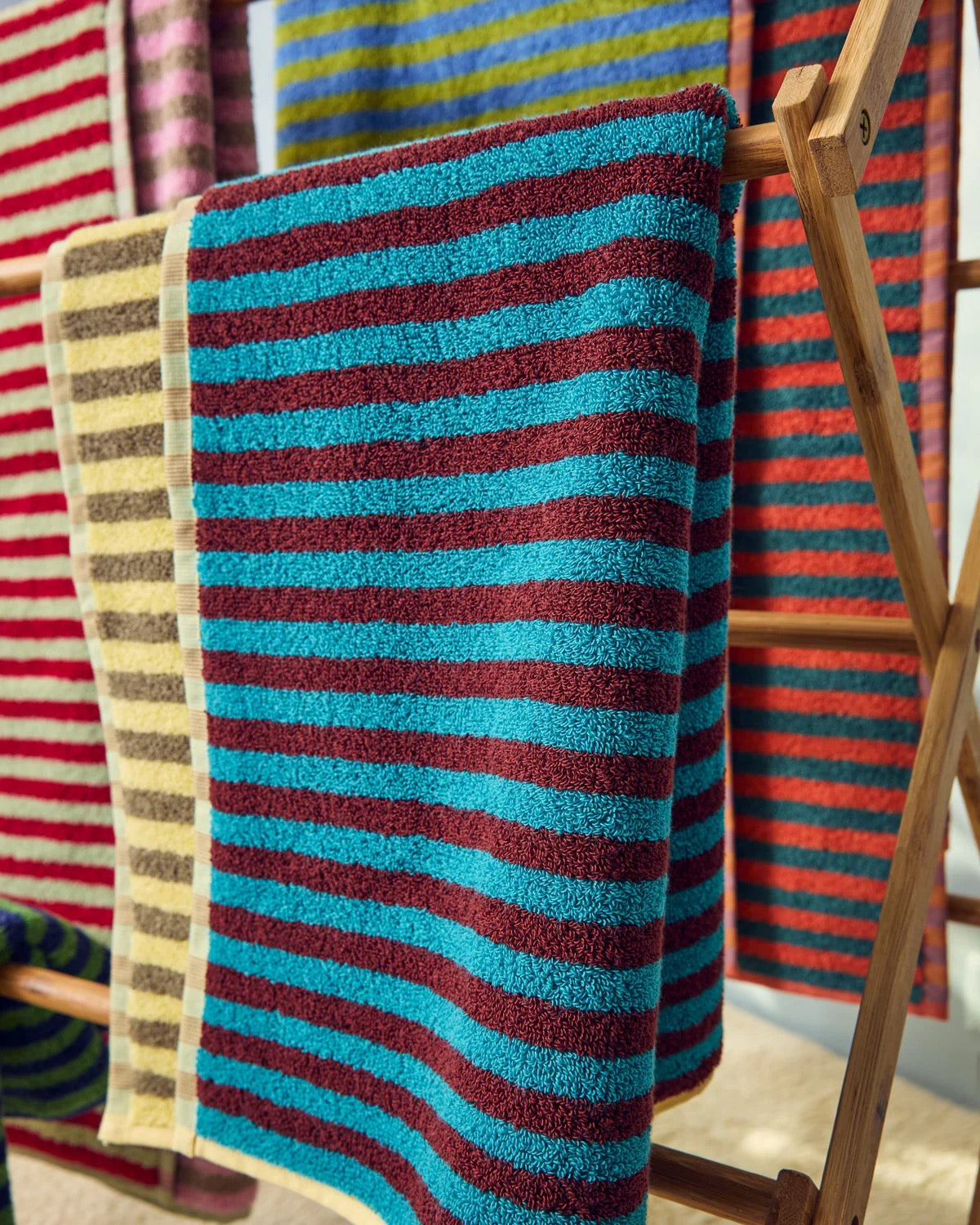 Bug Stripe Bath Towel | Grasshopper