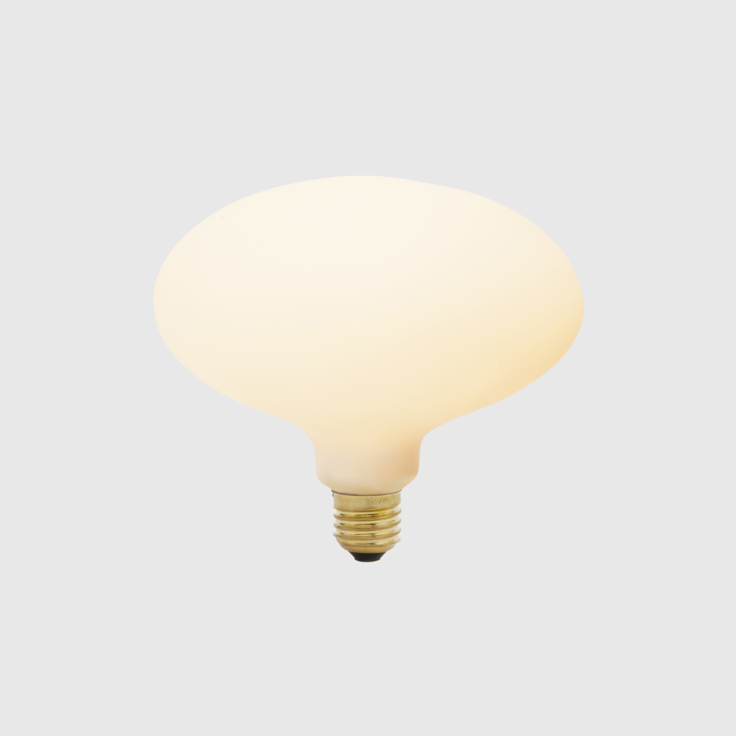 Knuckle Table Lamp in Oak + Oval Dim to Warm