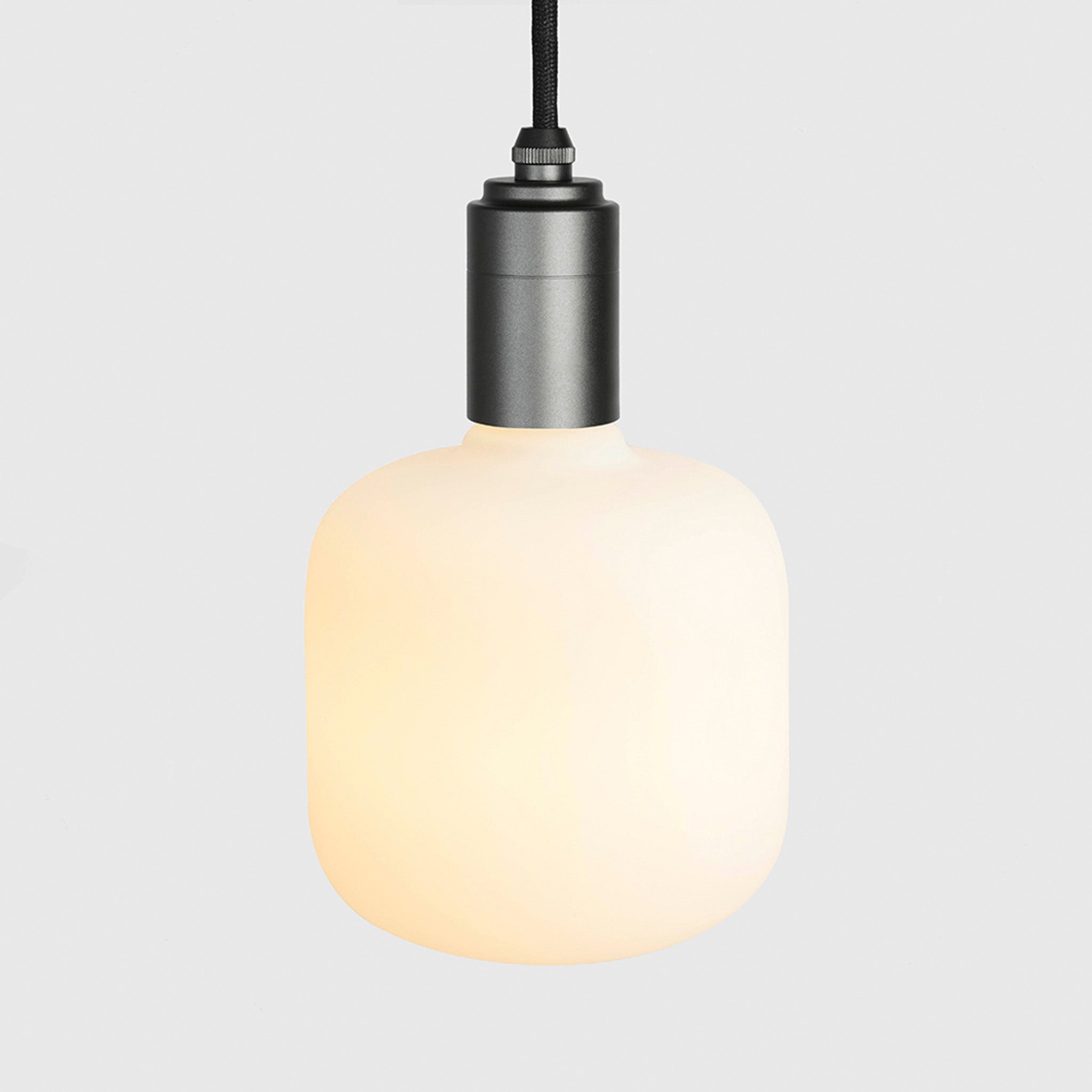 Oblo Plug-In Pendant in Graphite