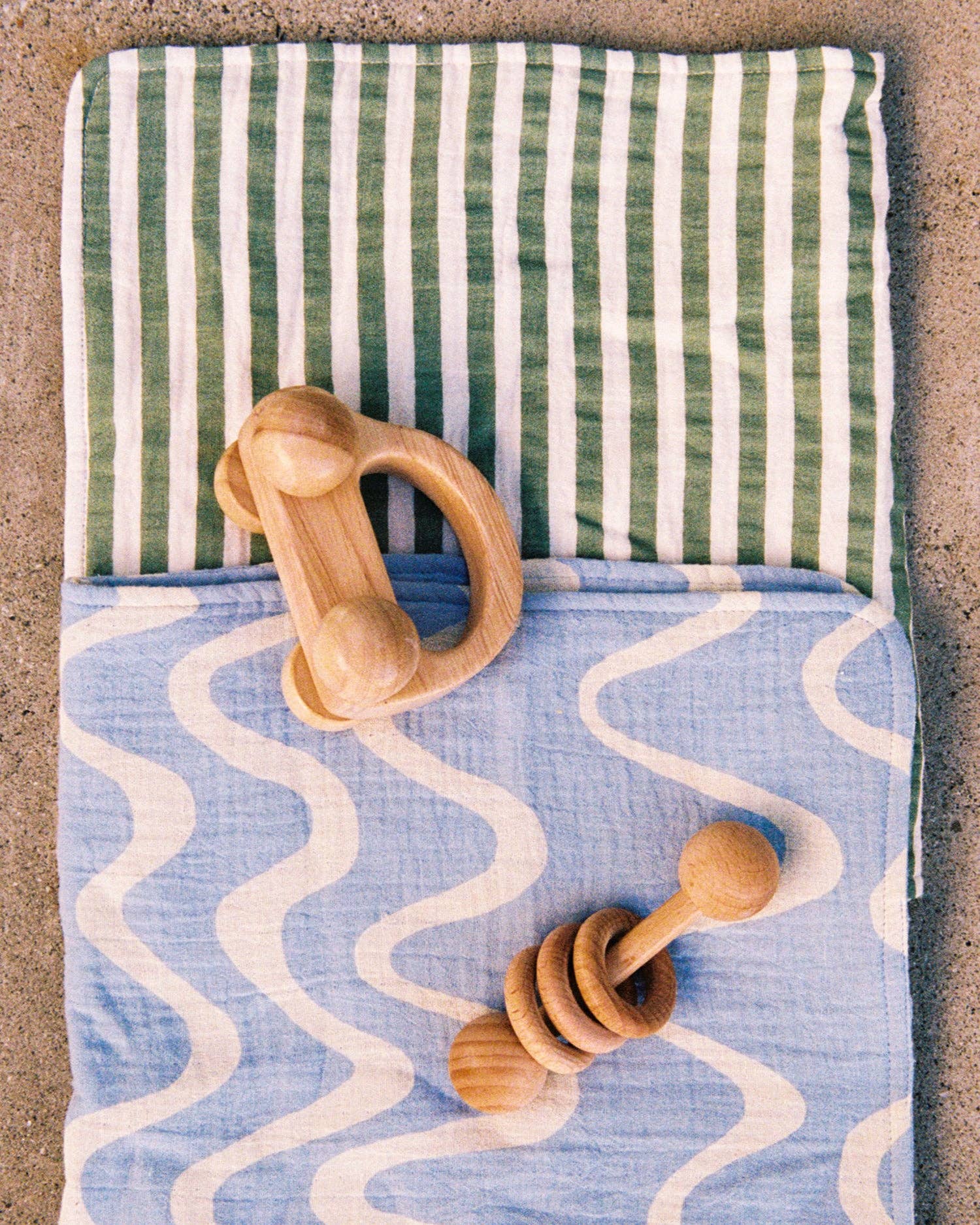 Organic Muslin Burp Cloth (3-Pack) | Blue Waves
