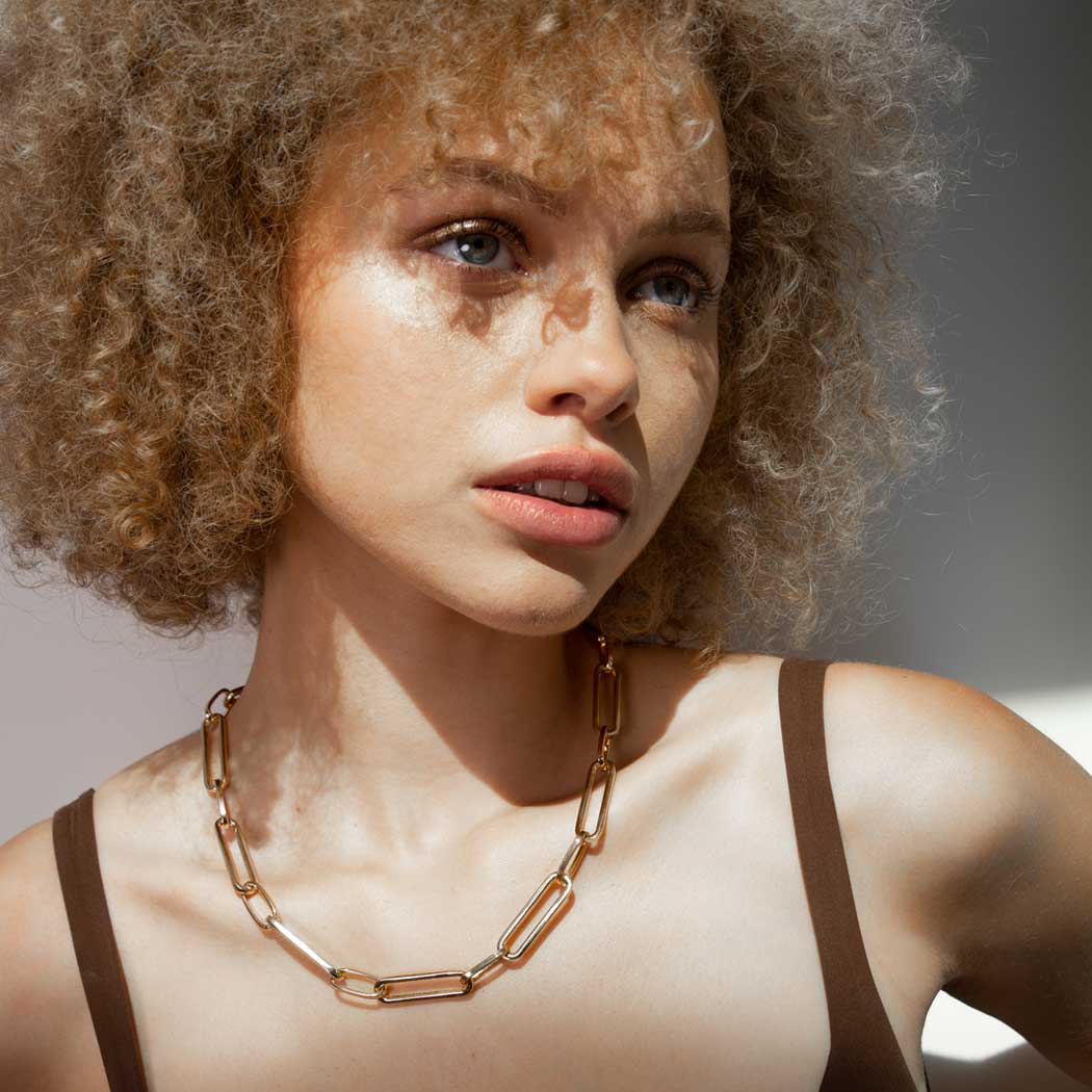 Minimal Curb Paperclip Chain Necklace | Gold