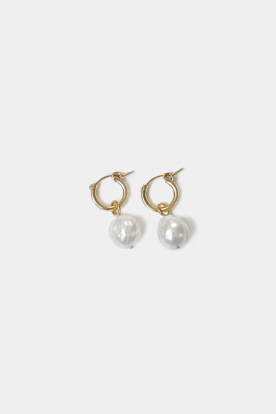 Anna Hoops + Wrinkle Pearl Charms: 18mm Small Hoops