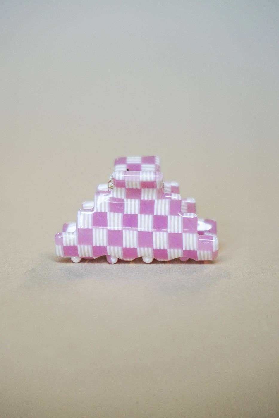 Small Pyramid Hair Claw: Pink