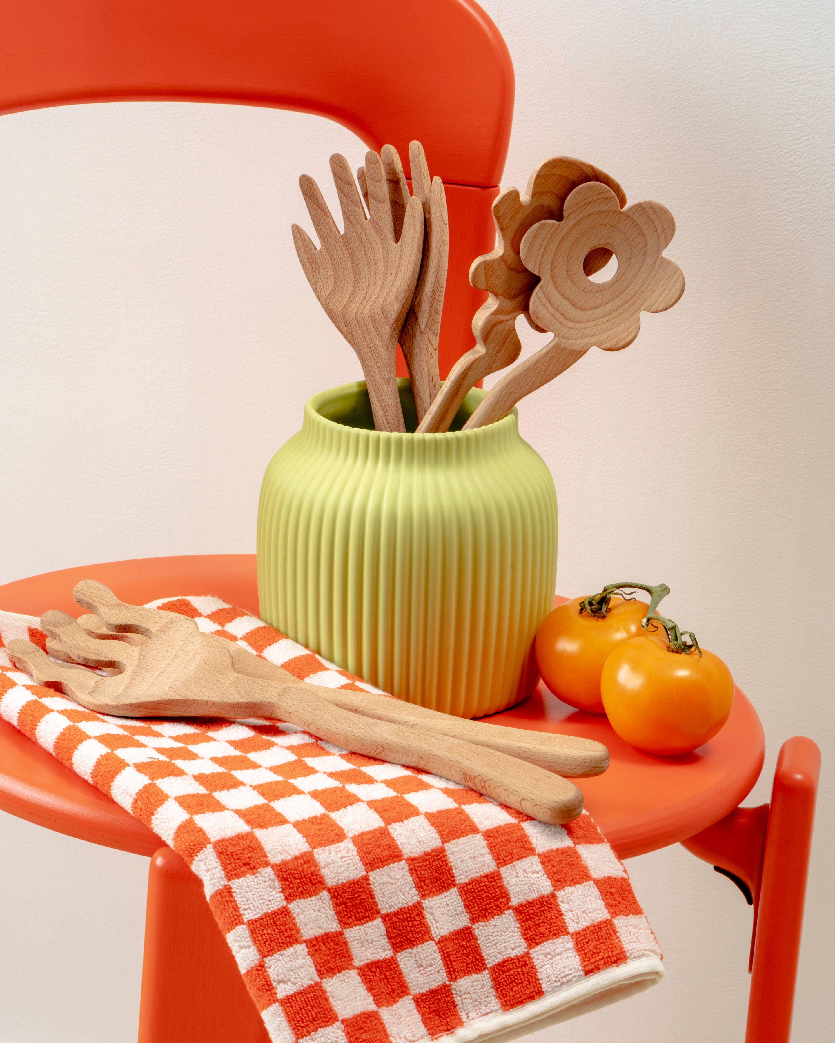 Serving Friends: Wavy